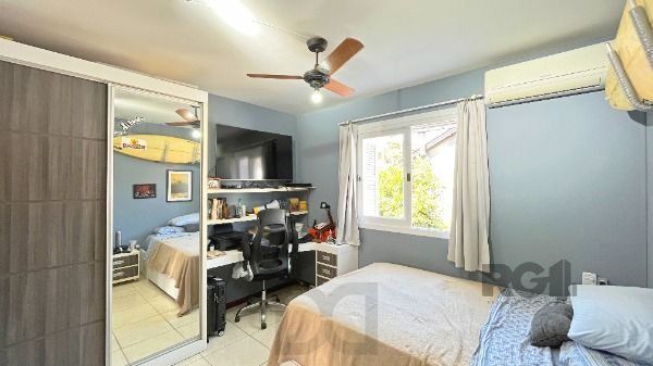 Casa Condominio em Porto Alegre, no bairro Cavalhada, com 3 dormitório(s), e 3 banheiros, à venda. — foto 25