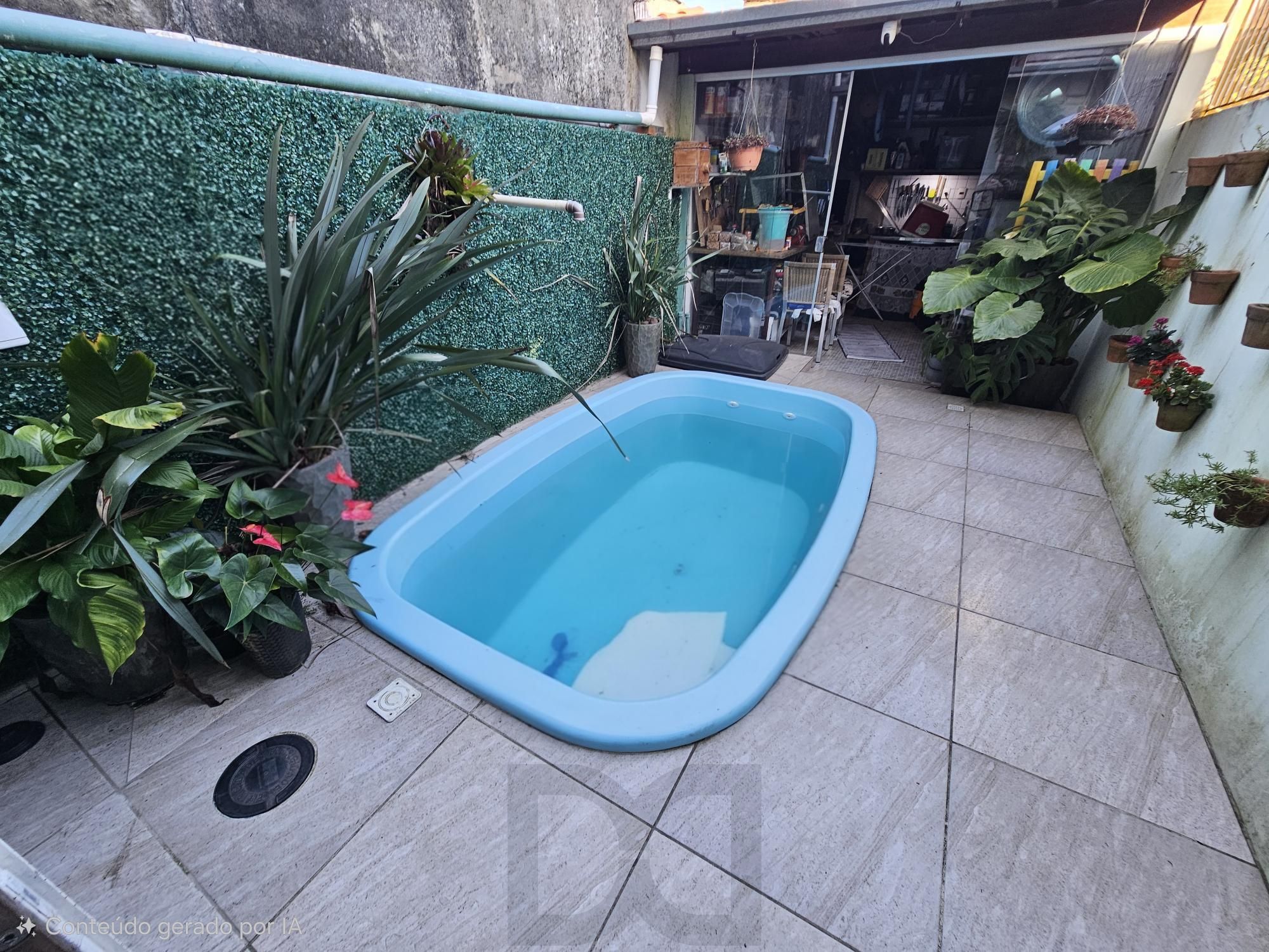 Sobrado 2 dormitórios com piscina e churrasqueira no bairro Hípica ! — foto 2