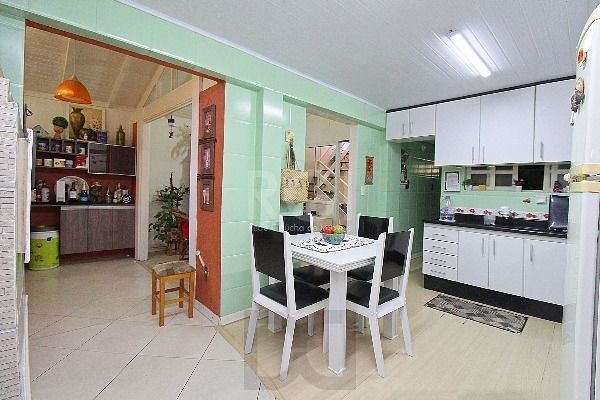 Casa em Porto Alegre, no bairro Ipanema, com 3 dormitório(s), e 3 banheiros, à venda. — foto 17