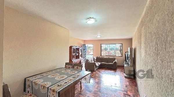Predio em Porto Alegre, no bairro Hípica, e 0 banheiros, à venda. — foto 21