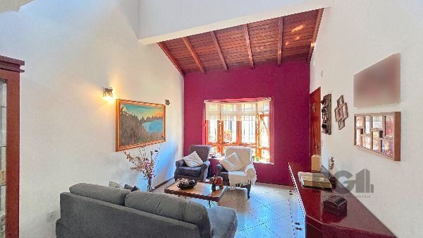 Casa em Porto Alegre, no bairro Hípica, com 3 dormitório(s), e 2 banheiros, à venda. — foto 4