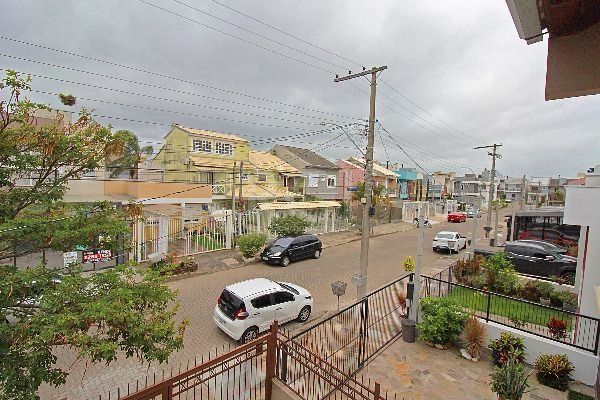 Casa em Porto Alegre, no bairro Hípica, com 3 dormitório(s), e 3 banheiros, à venda. — foto 31