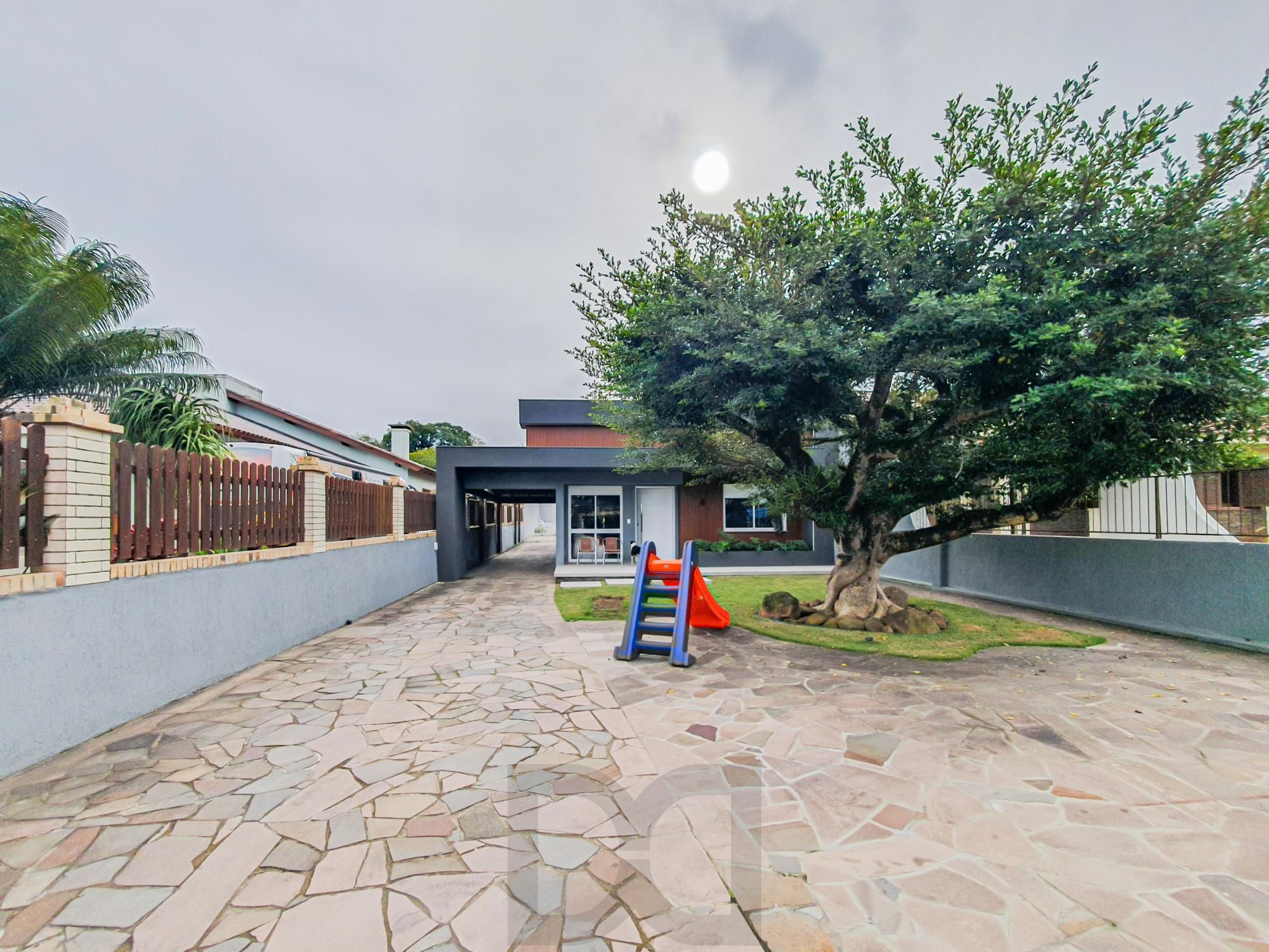 O refúgio perfeito: Casa térrea reformada com piscina e clima de interior! — foto 4