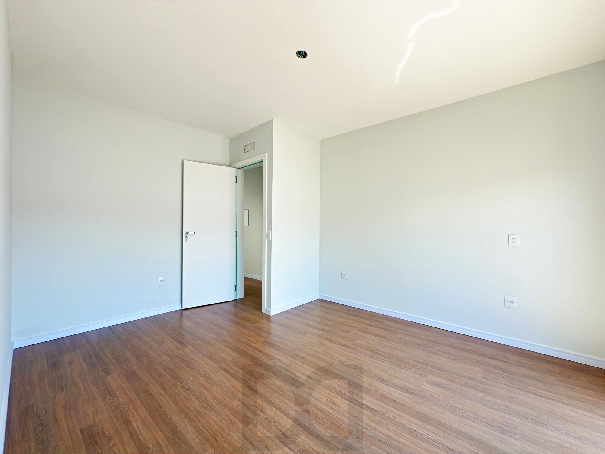 Casa 4 dormitórios( 1 dorm térreo) no Condomínio Villa Amalfi, na zona sul de Porto Alegre. — foto 34