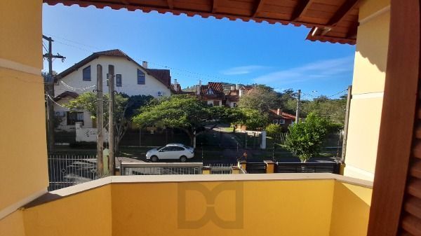 Casa em Porto Alegre, no bairro Espírito Santo, com 3 dormitório(s), e 3 banheiros, à venda. — foto 13
