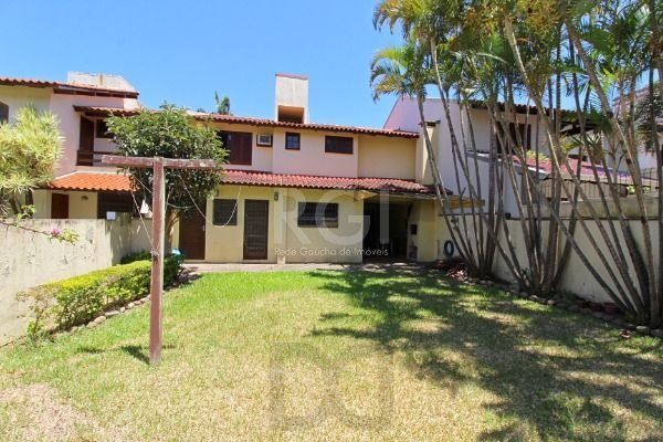 Casa em Porto Alegre, no bairro Ipanema, com 3 dormitório(s), e 3 banheiros, à venda. — foto 32