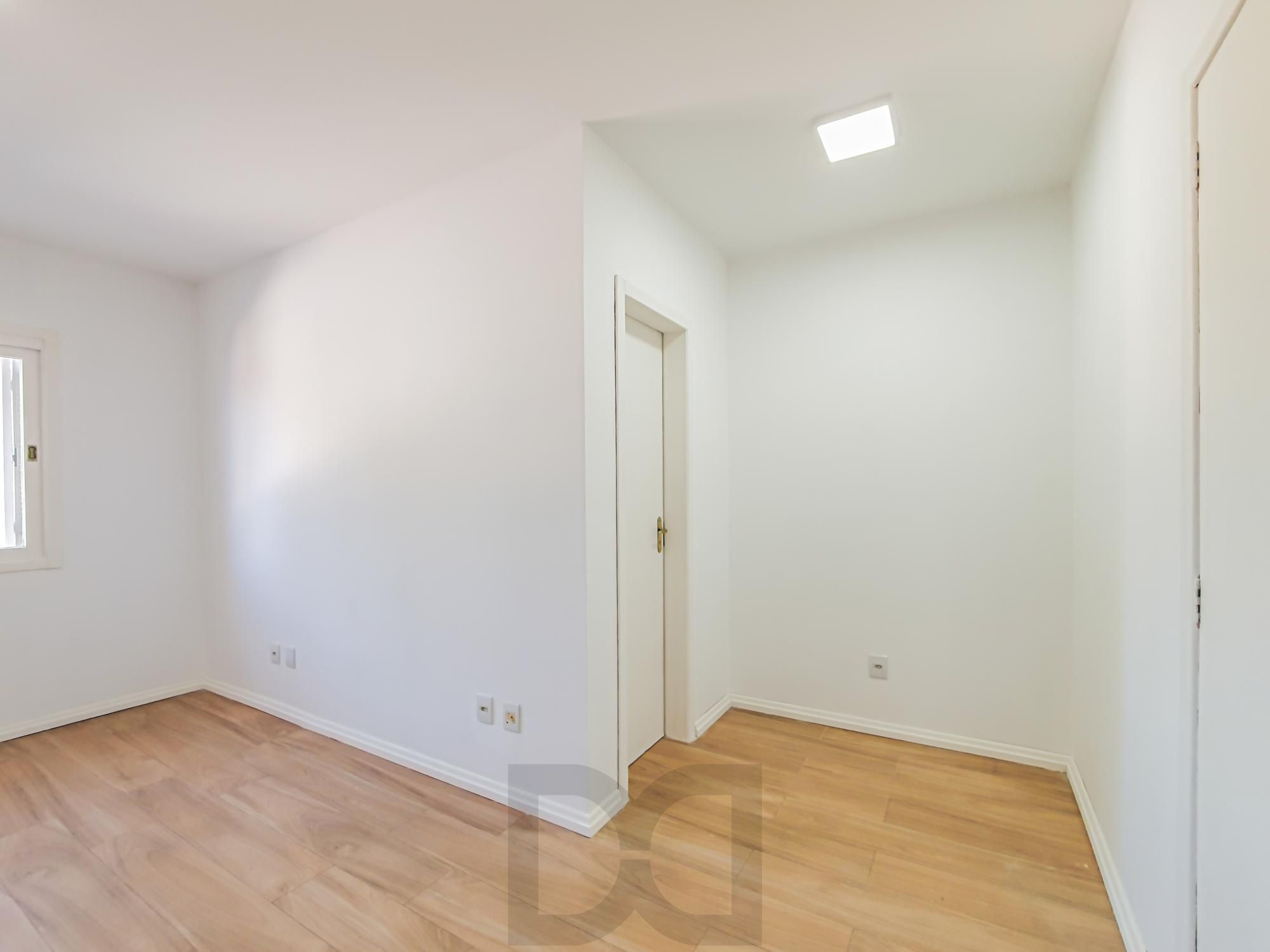 Linda casa com 2 suítes localizada no bairro Hípica, — foto 31