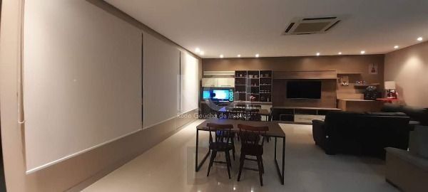 Casa para Venda - 374m², 4 dormitórios, sendo 1 suites, 3 vagas - Guarujá — foto 28