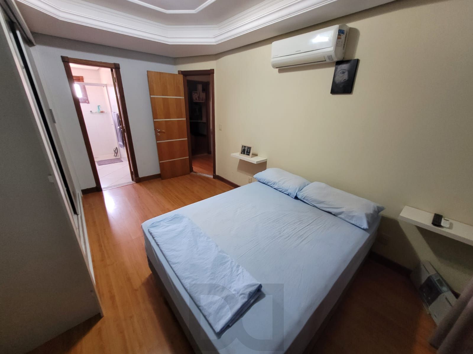 Casa Mobiliada com 3 Dormitórios à Venda — foto 23