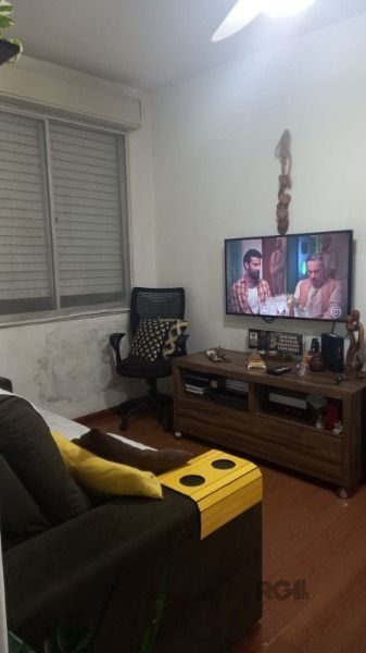 Apartamento em Porto Alegre, no bairro Cristal, com 1 dormitório(s), e 1 banheiros, à venda. — foto 4