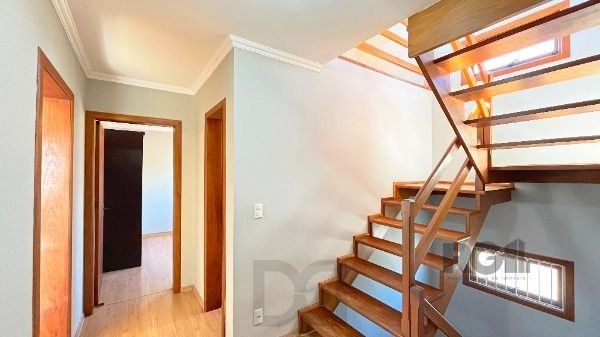Casa em Porto Alegre, no bairro Espírito Santo, com 3 dormitório(s), e 3 banheiros, à venda. — foto 30
