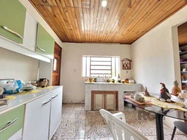 Casa em Porto Alegre, no bairro Restinga, com 5 dormitório(s), e 5 banheiros, à venda. — foto 5