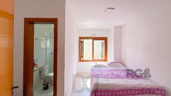 Casa em Porto Alegre, no bairro Guarujá, com 2 dormitório(s), e 2 banheiros, à venda. — foto 26