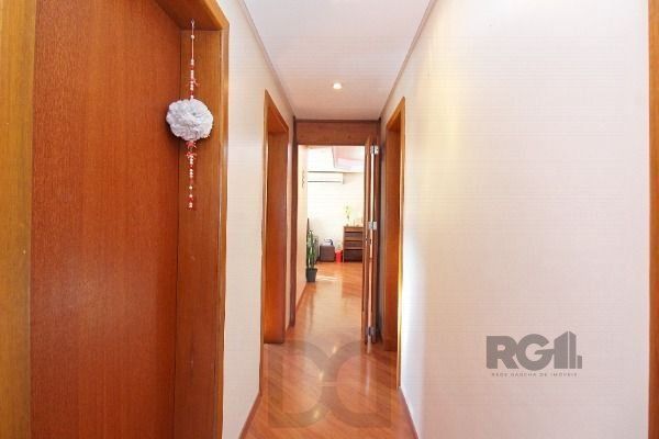 Apartamento em Porto Alegre, no bairro Nonoai, com 3 dormitório(s), com uma suíte e 1 banheiro, à venda. — foto 13