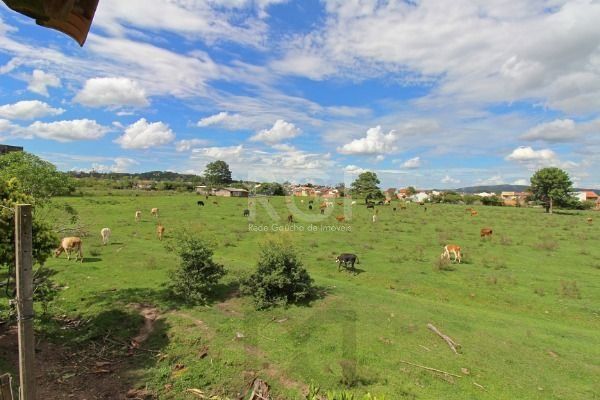 Casa em Porto Alegre, no bairro Hípica, com 2 dormitório(s), e 2 banheiros, à venda. — foto 18