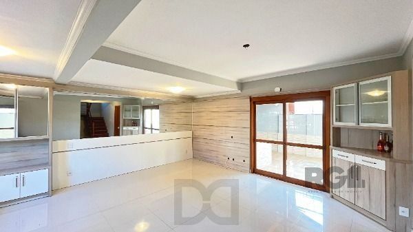 Casa em Porto Alegre, no bairro Espírito Santo, com 3 dormitório(s), e 3 banheiros, à venda. — foto 7