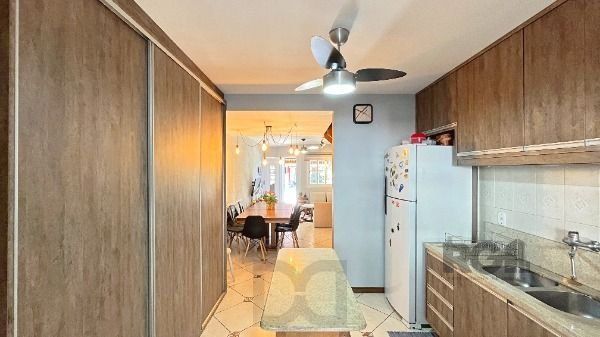 Casa Condominio em Porto Alegre, no bairro Cavalhada, com 3 dormitório(s), e 3 banheiros, à venda. — foto 15