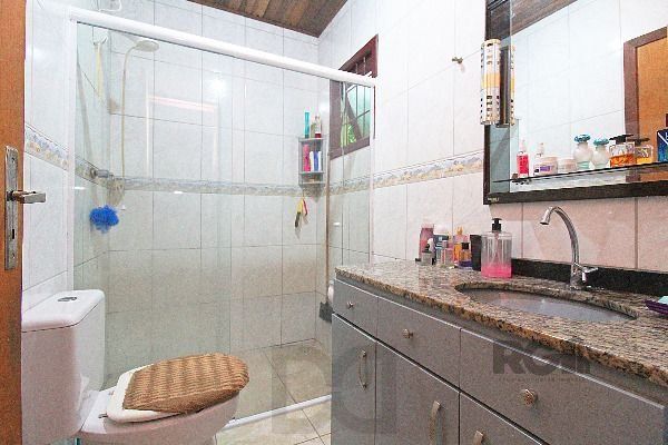 Casa em Porto Alegre, no bairro Ipanema, com 2 dormitório(s), e 2 banheiros, à venda. — foto 18