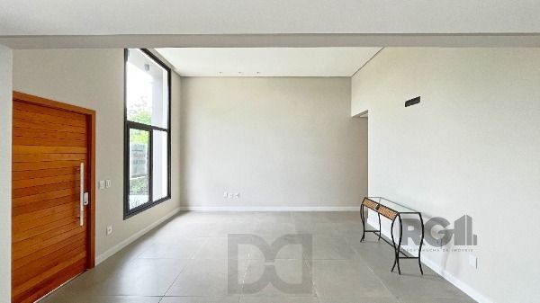 Casa em Porto Alegre, no bairro Hípica, com 3 dormitório(s), e 3 banheiros, à venda. — foto 4