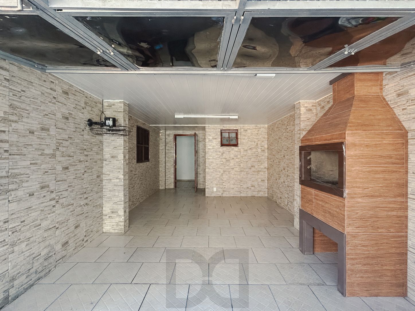 Casa com piscina e com 4 dormitorios no bairro Restinga — foto 6