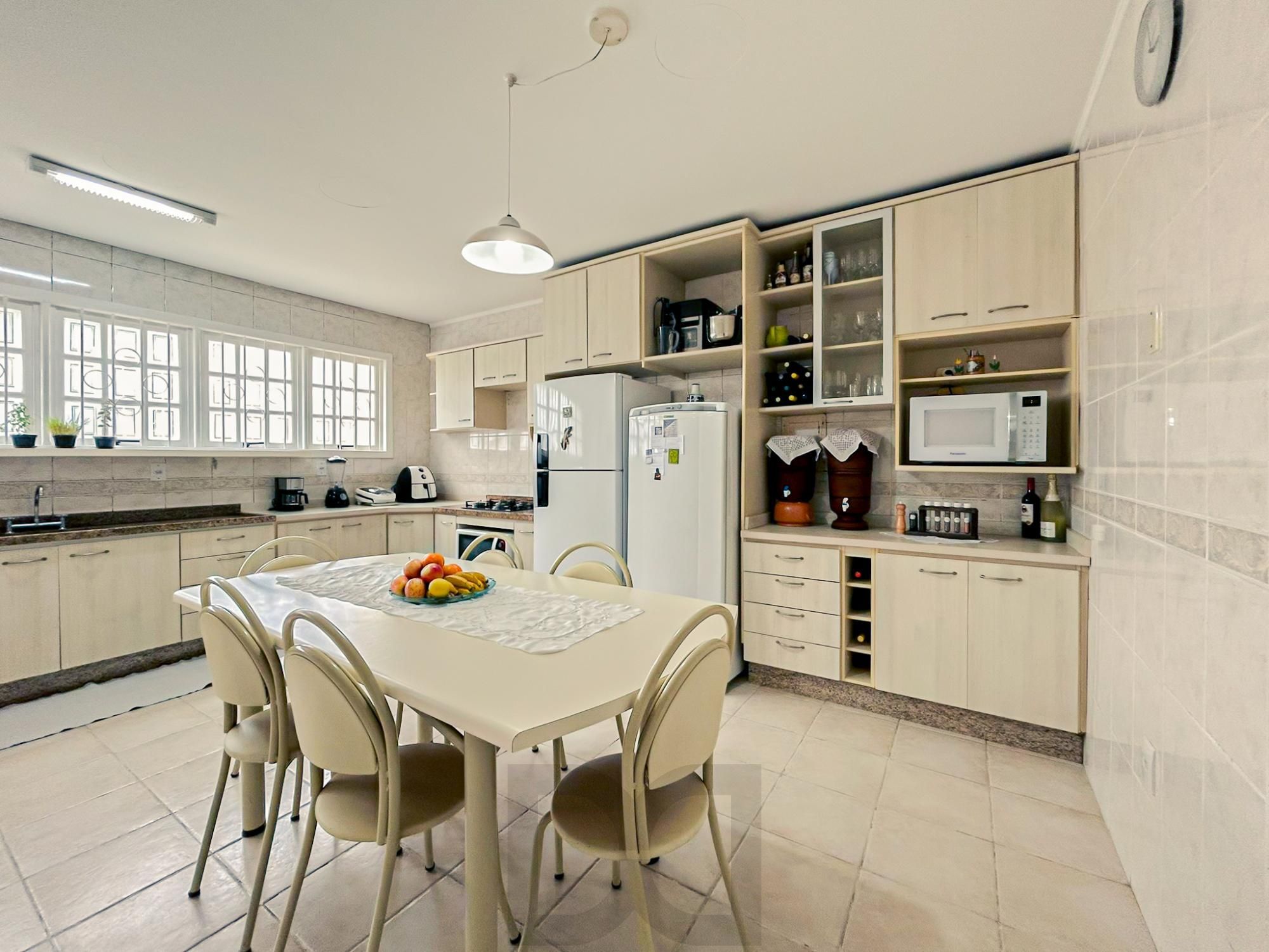 Casa 4 dormitórios 295m2 área construída bairro Nonoai — foto 21