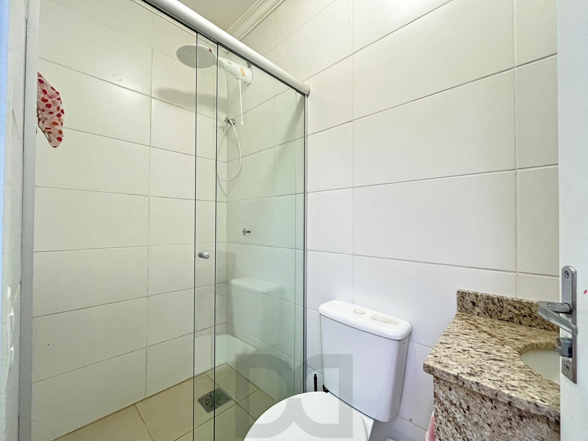 Casa para Venda - 270m², 3 dormitórios, sendo 1 suites, 2 vagas - Guarujá — foto 40