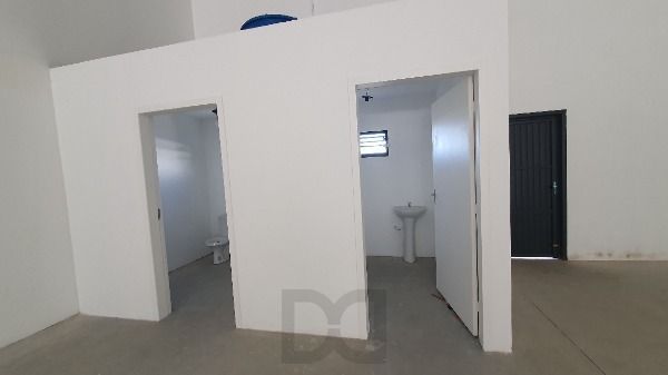 Predio em Porto Alegre, no bairro Hípica, à venda. — foto 5