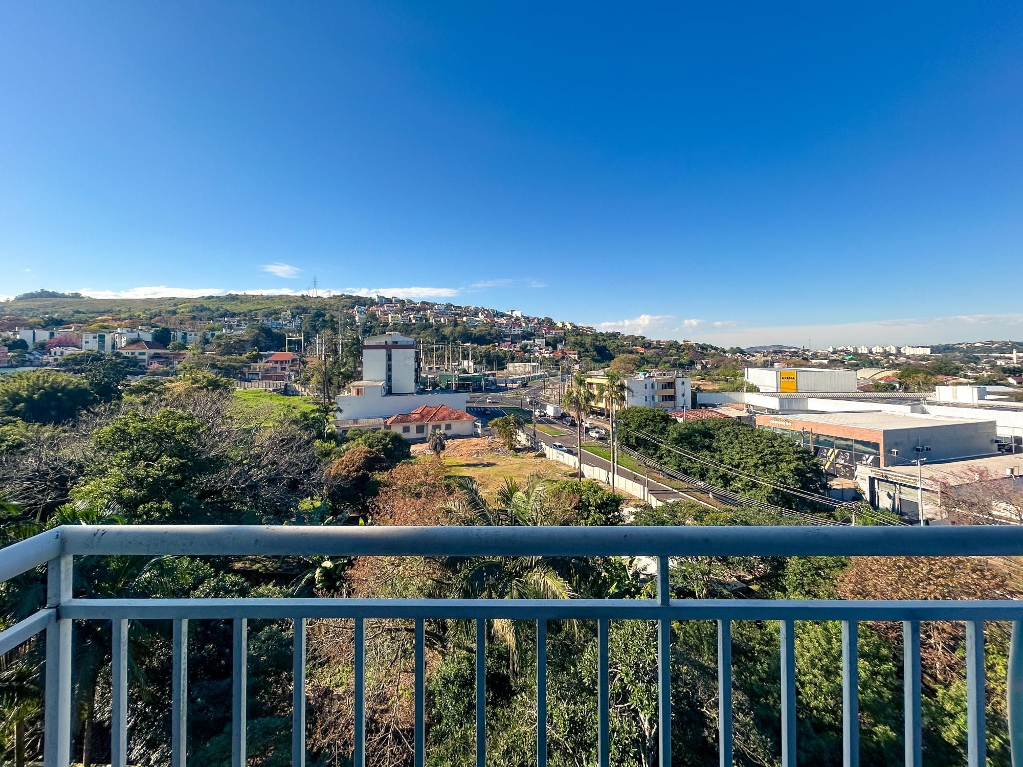 Apartamento mobiliado de 2 dormitórios com 1 suíte no bairro Cristal — foto 13