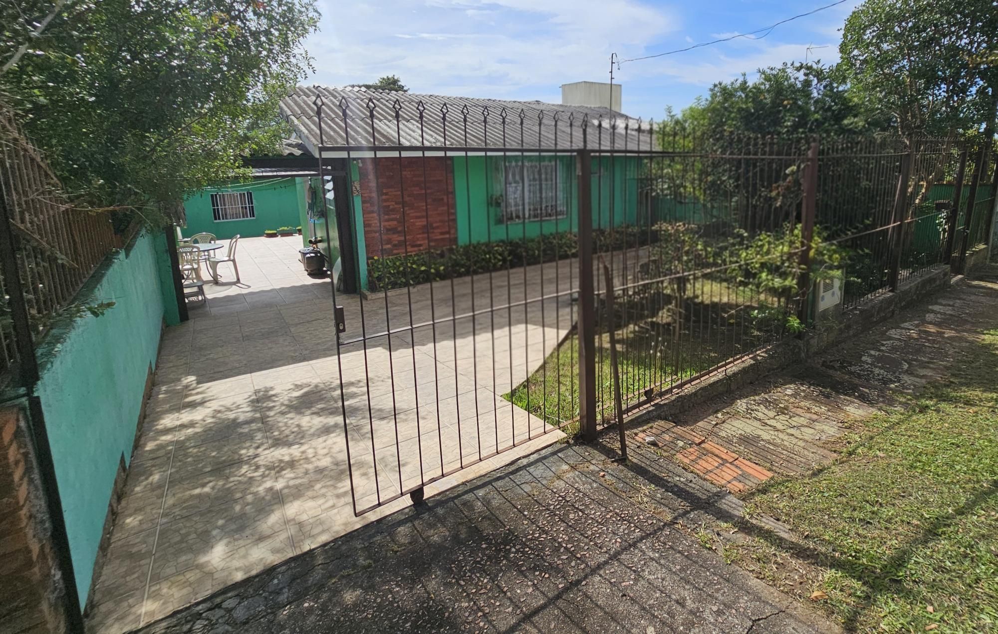 Casa 3 dormitórios e edícula com churrasqueira no bairro Medianeira ! — foto 19