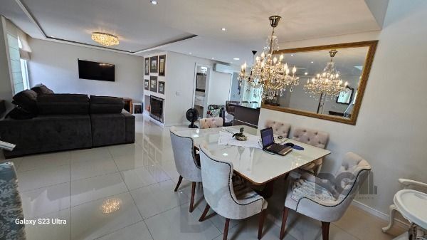 Casa em Porto Alegre, no bairro Hípica, com 3 dormitório(s), e 3 banheiros, à venda. — foto 13
