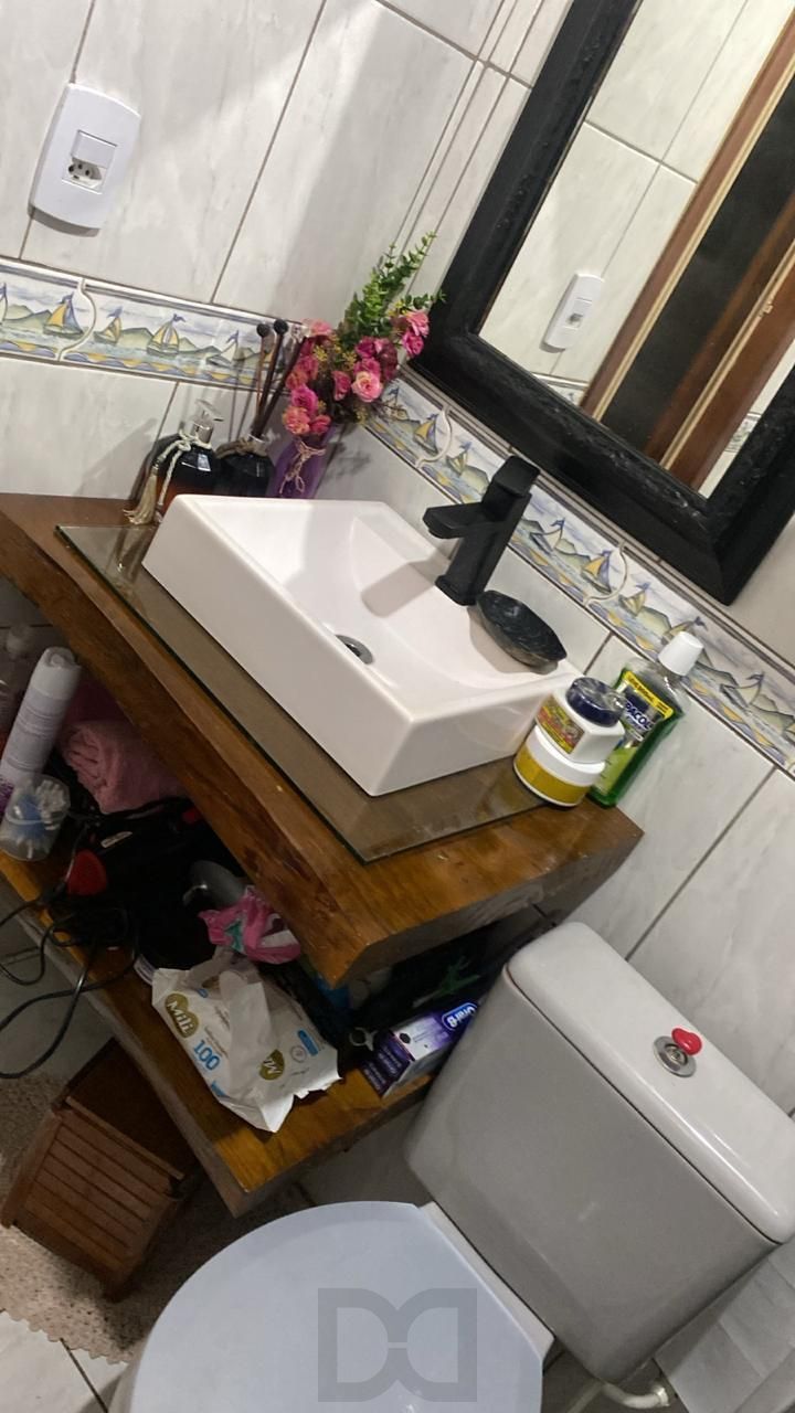 Casa de Esquina à Venda na Restinga – Imóvel Dividido em Duas Residências — foto 25