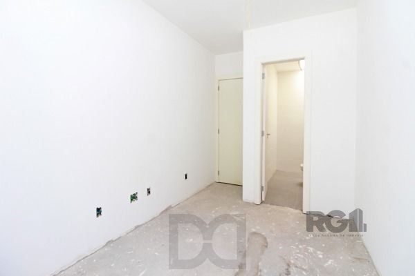 Sobrado para Venda - 100m², 3 dormitórios, sendo 3 suites, 2 vagas - Portal Do Guarujá — foto 30