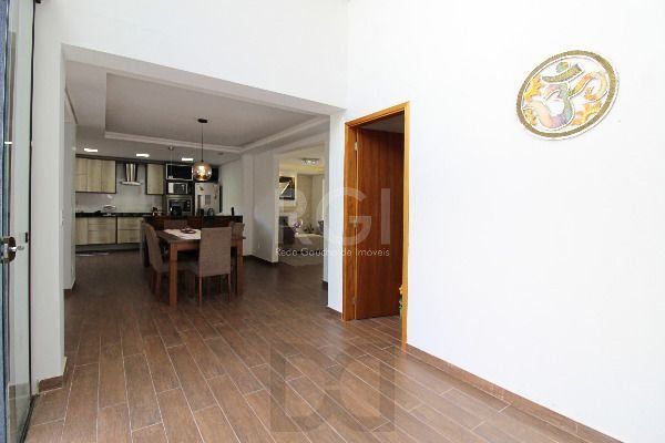 Casa para Venda - 400m², 4 dormitórios, sendo 2 suites, 4 vagas - Guarujá — foto 8