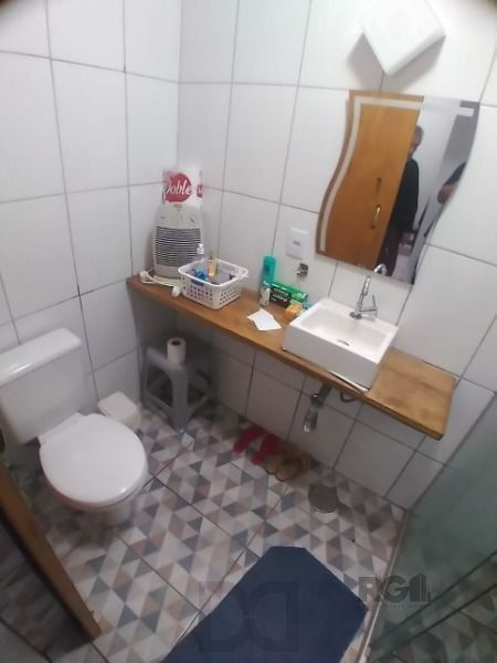 Casa em Porto Alegre, no bairro Hípica, com 2 dormitório(s), e 2 banheiros, à venda. — foto 7