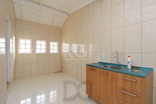 Casa para Venda - 101m², 3 dormitórios, sendo 1 suites, 3 vagas - Guarujá — foto 11