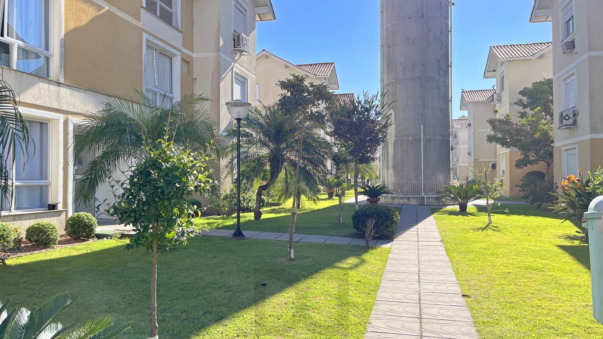 Excelente apartamento 2 dormitórios semi mobiliado — foto 17