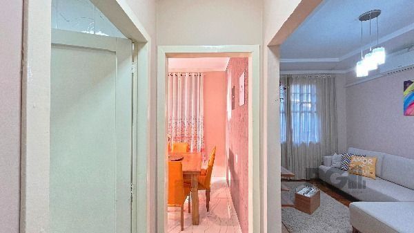 Casa em Porto Alegre, no bairro Medianeira, com 3 dormitório(s), e 3 banheiros, à venda. — foto 5