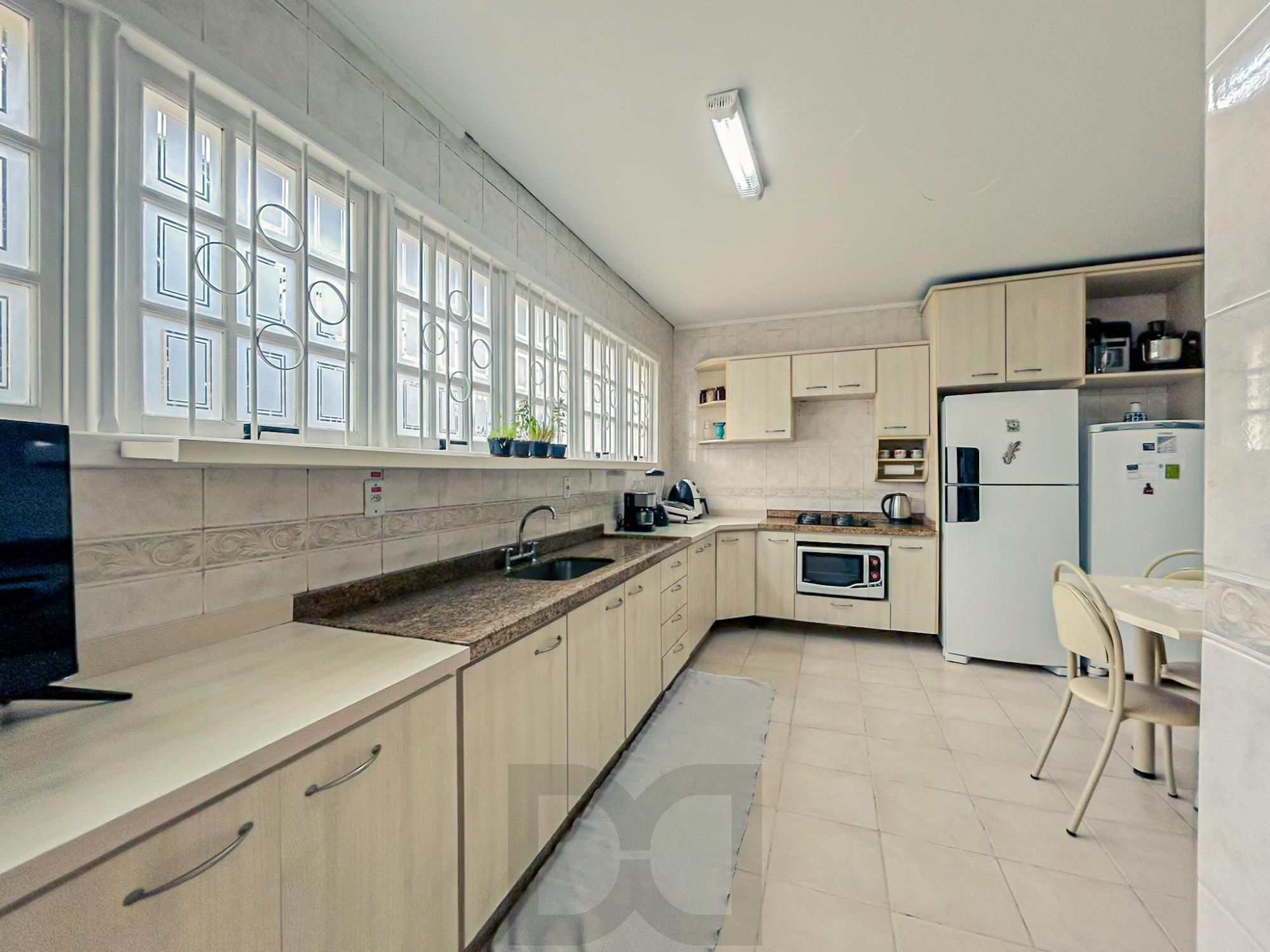 Casa 4 dormitórios 295m2 área construída bairro Nonoai — foto 22