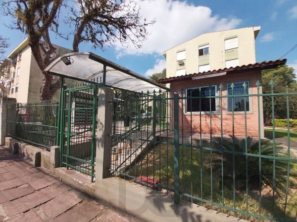 Apartamento em Porto Alegre, no bairro Vila Nova, com 2 dormitório(s), e 2 banheiros, à venda. — foto 1