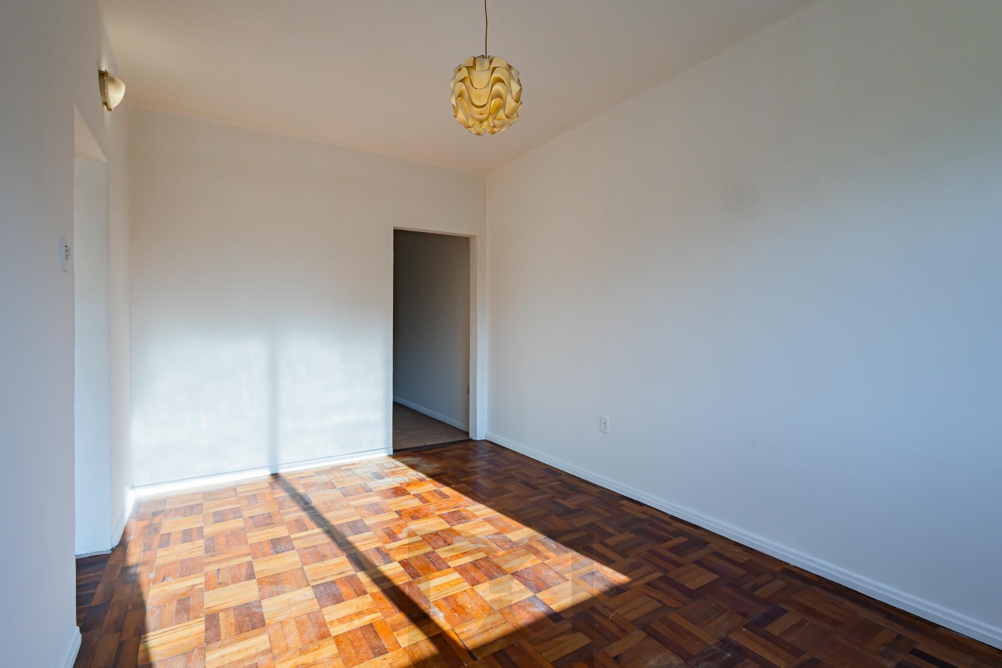 Apartamento de 2 Quartos com pátio no bairro Petrópolis — foto 3