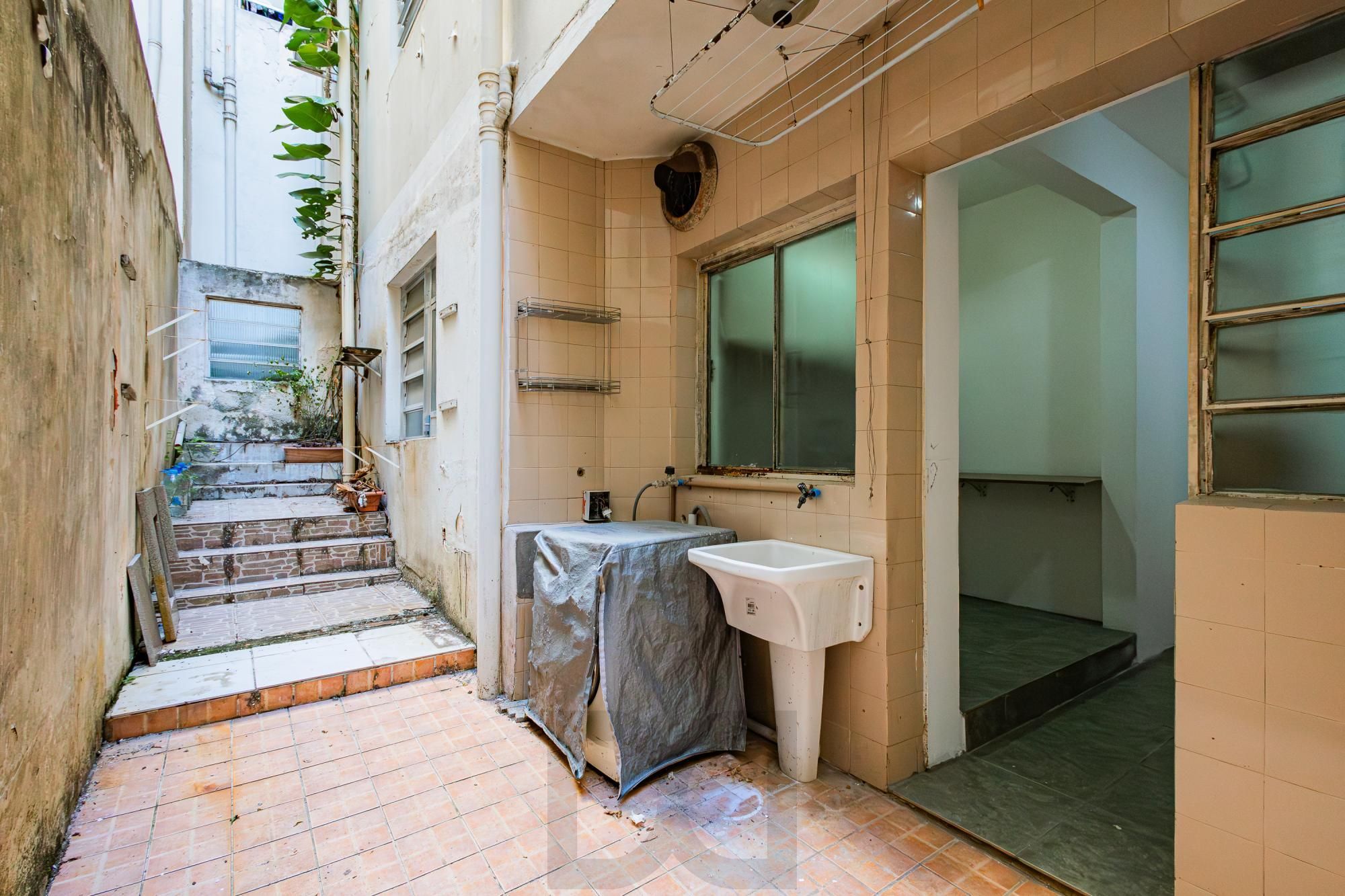 Apartamento de 2 Quartos com pátio no bairro Petrópolis — foto 19
