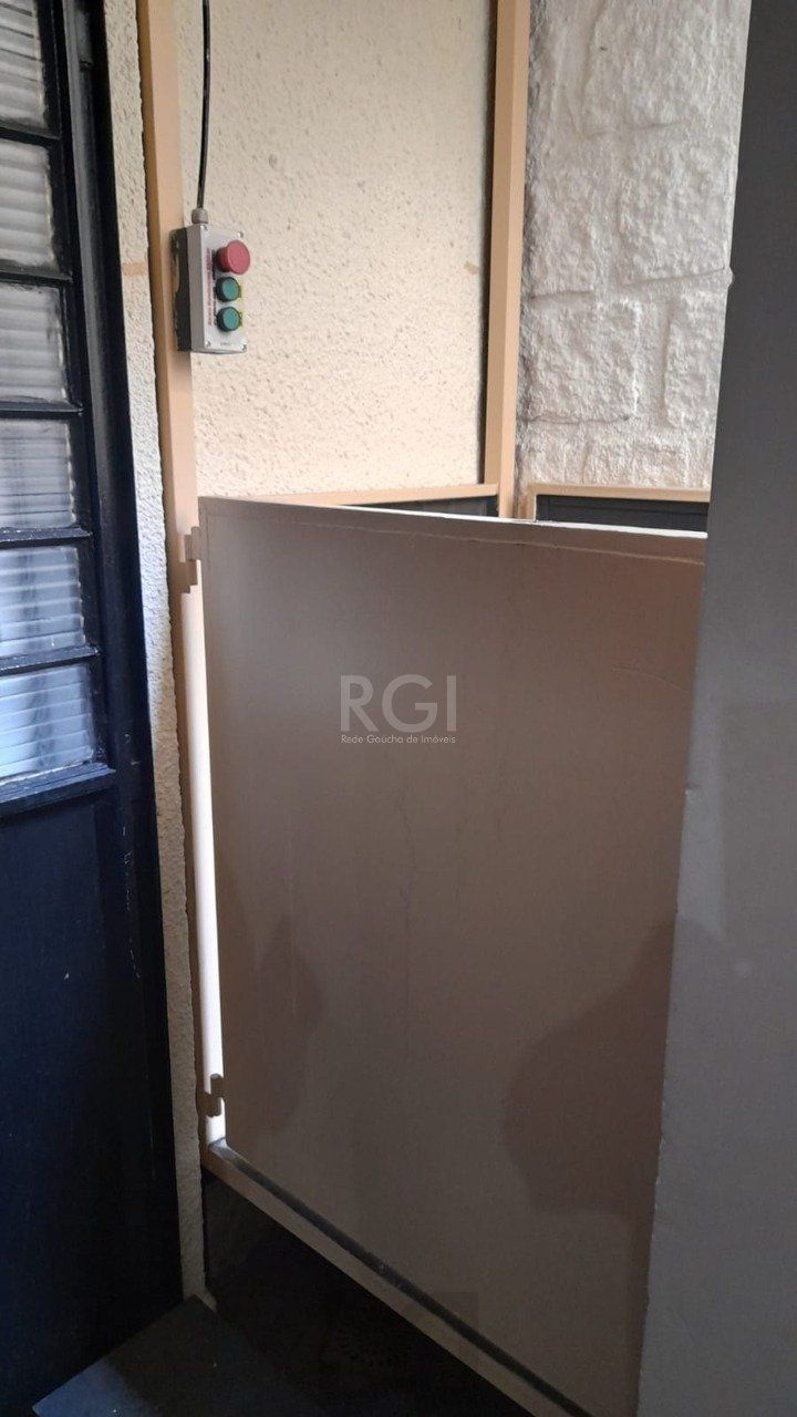 Casa para Venda - 250m², 3 dormitórios, sendo 1 suites, 3 vagas - Chácara das Pedras — foto 47