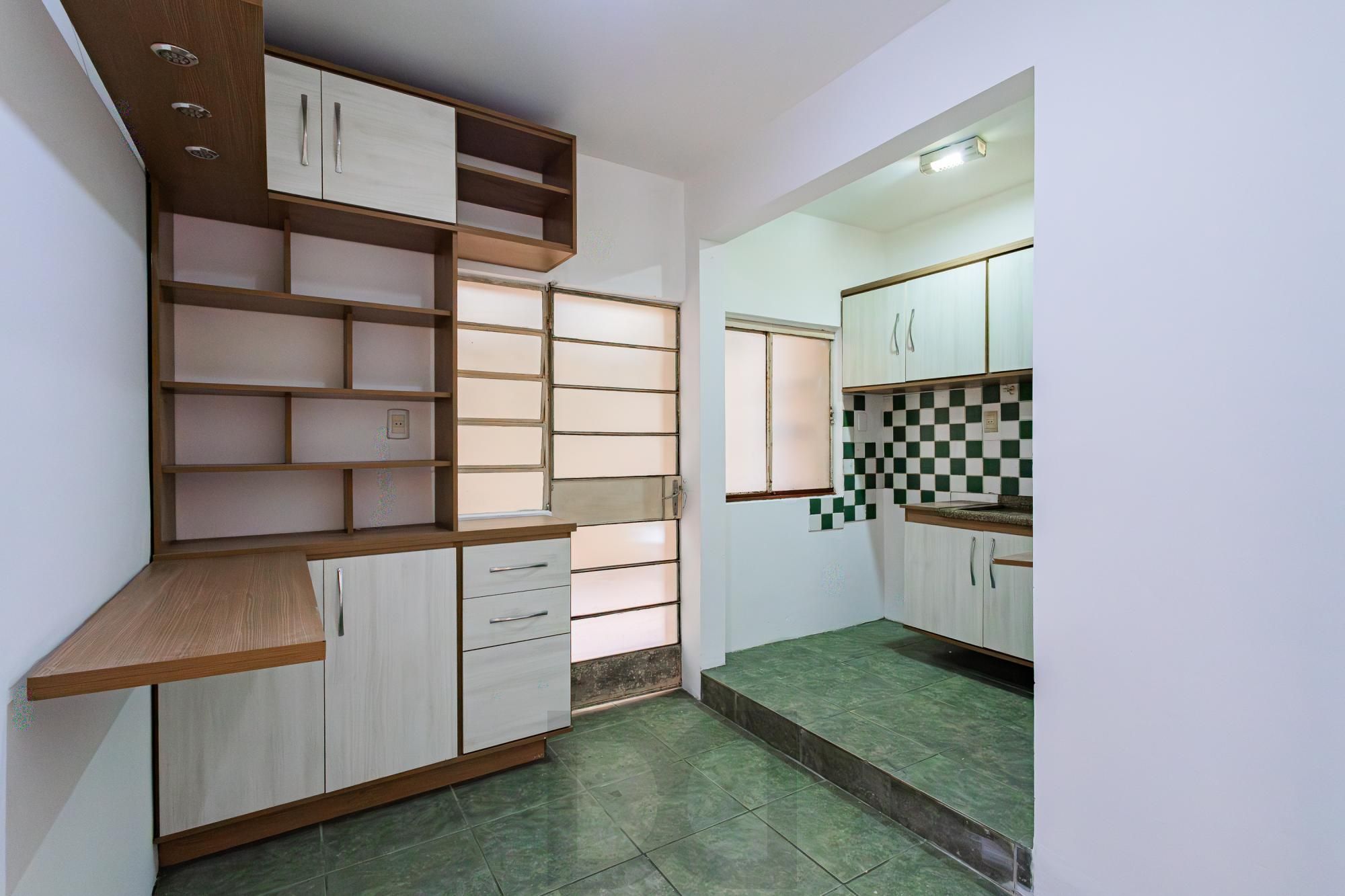 Apartamento de 2 Quartos com pátio no bairro Petrópolis — foto 11