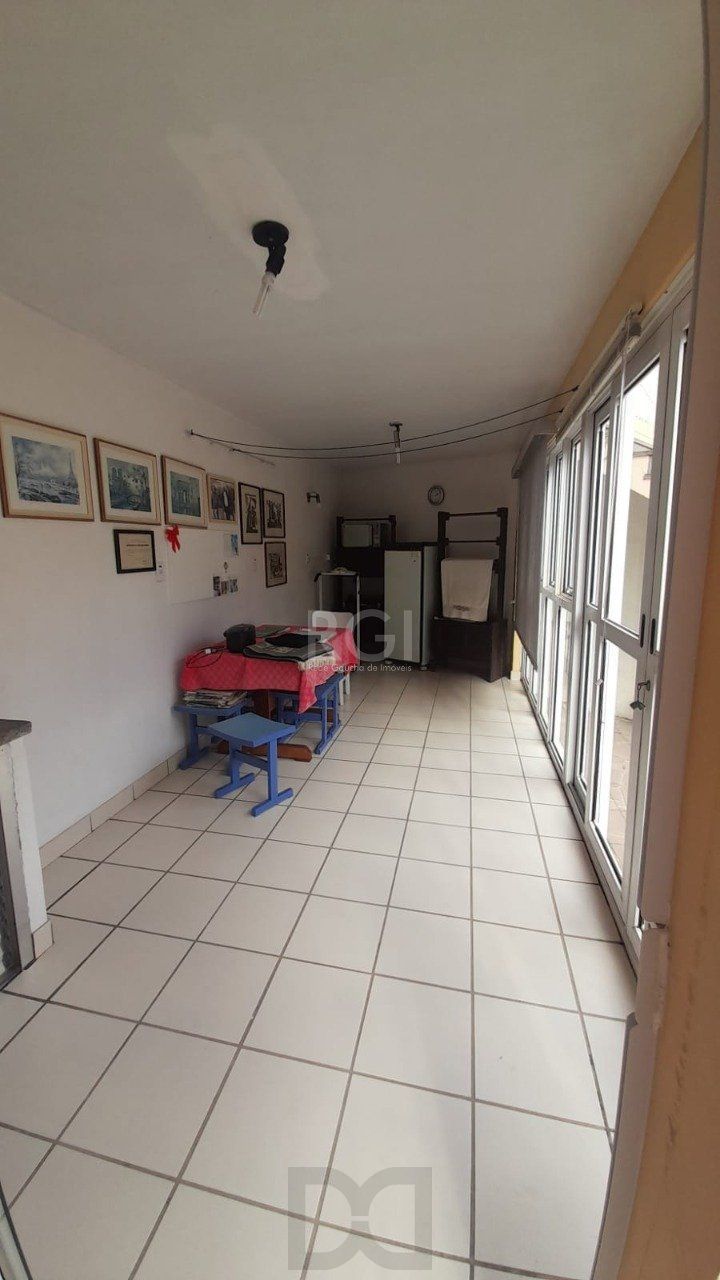 Casa para Venda - 250m², 3 dormitórios, sendo 1 suites, 3 vagas - Chácara das Pedras — foto 35
