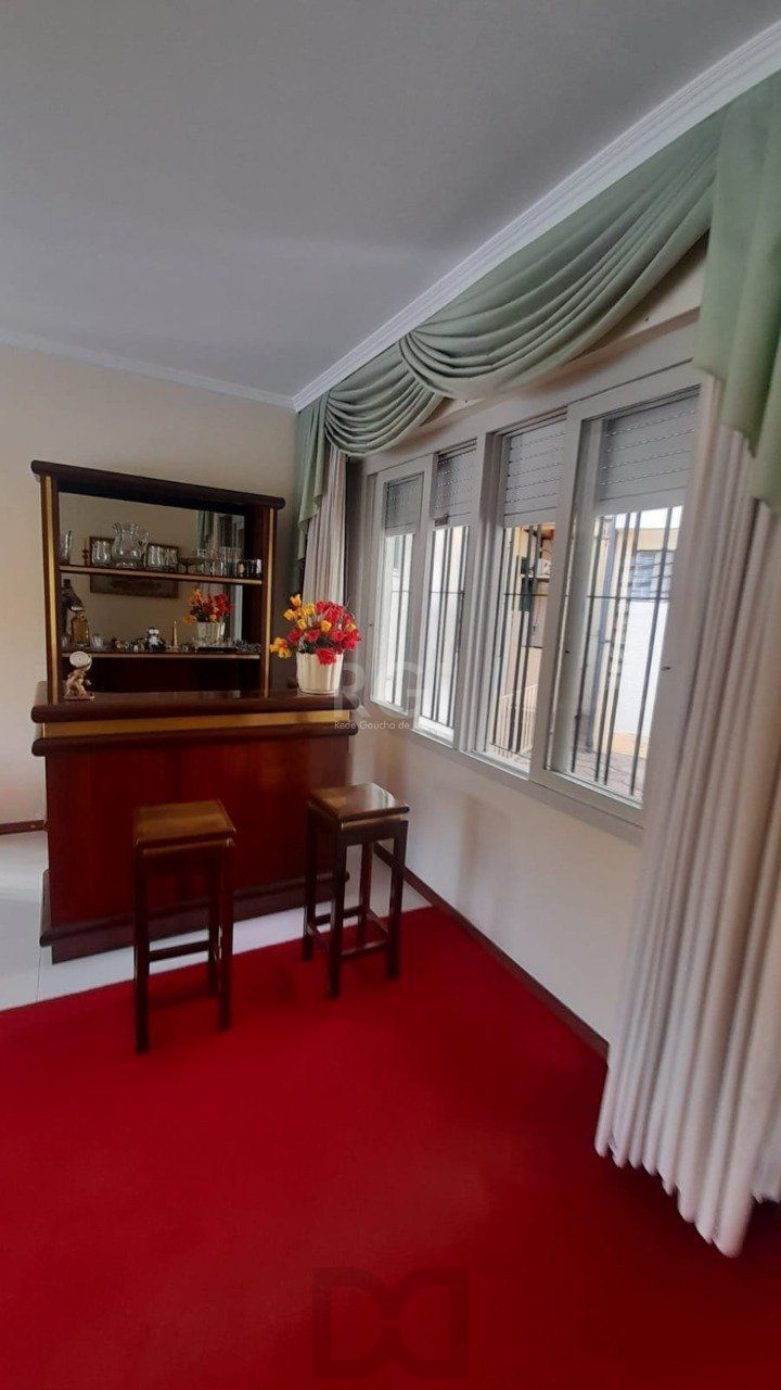 Casa para Venda - 250m², 3 dormitórios, sendo 1 suites, 3 vagas - Chácara das Pedras — foto 10