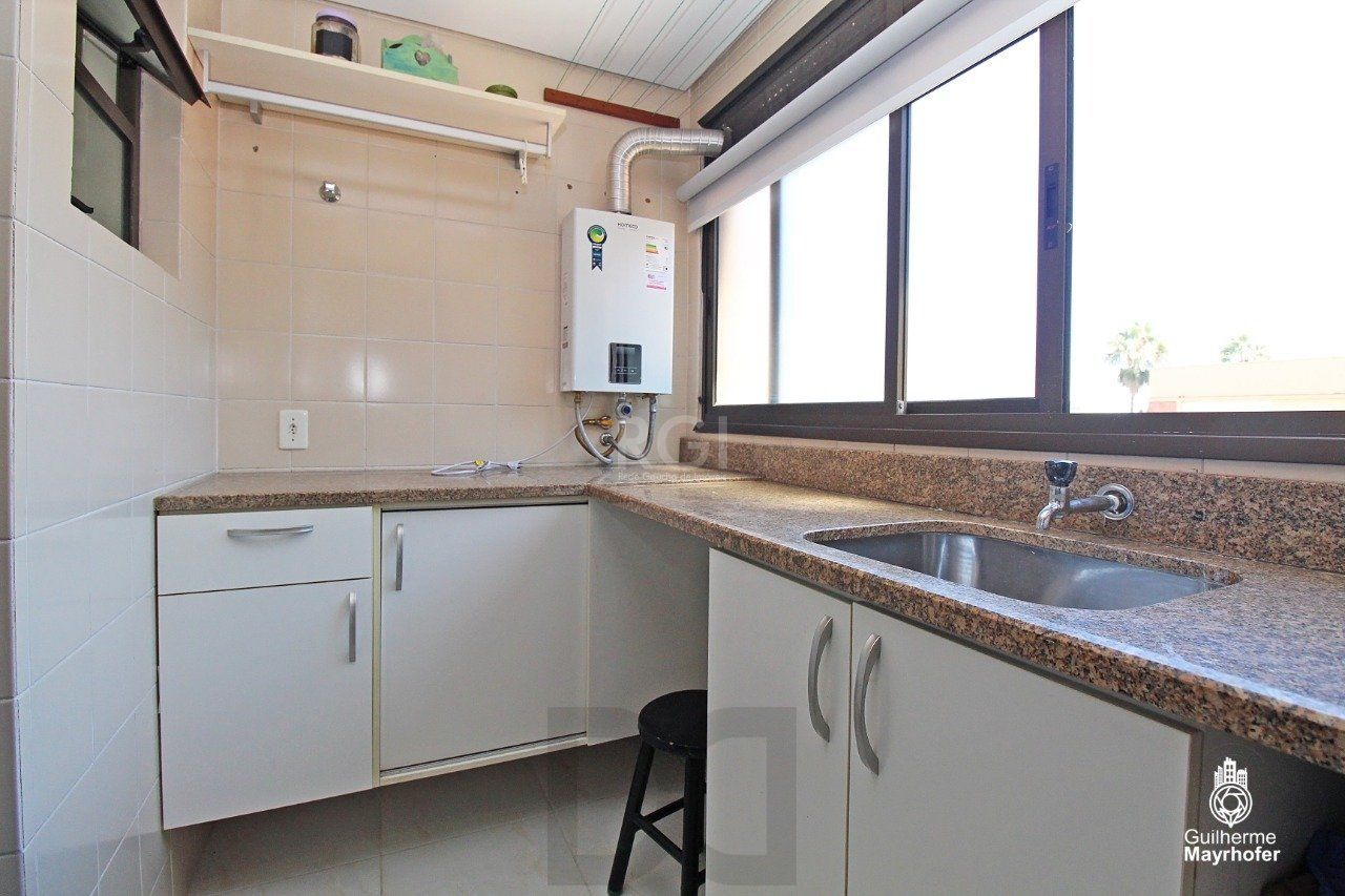 Apartamento para Venda - 76.17m², 2 dormitórios, sendo 1 suites, 2 vagas - Menino Deus — foto 10