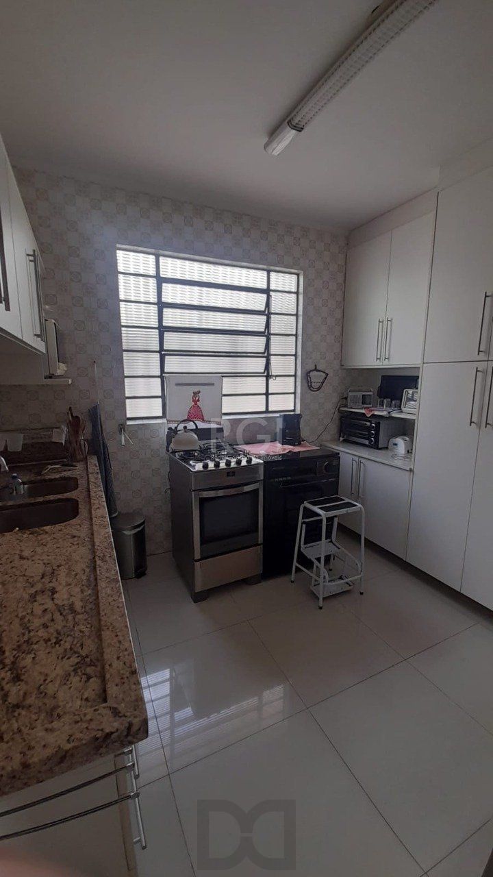 Casa para Venda - 250m², 3 dormitórios, sendo 1 suites, 3 vagas - Chácara das Pedras — foto 13