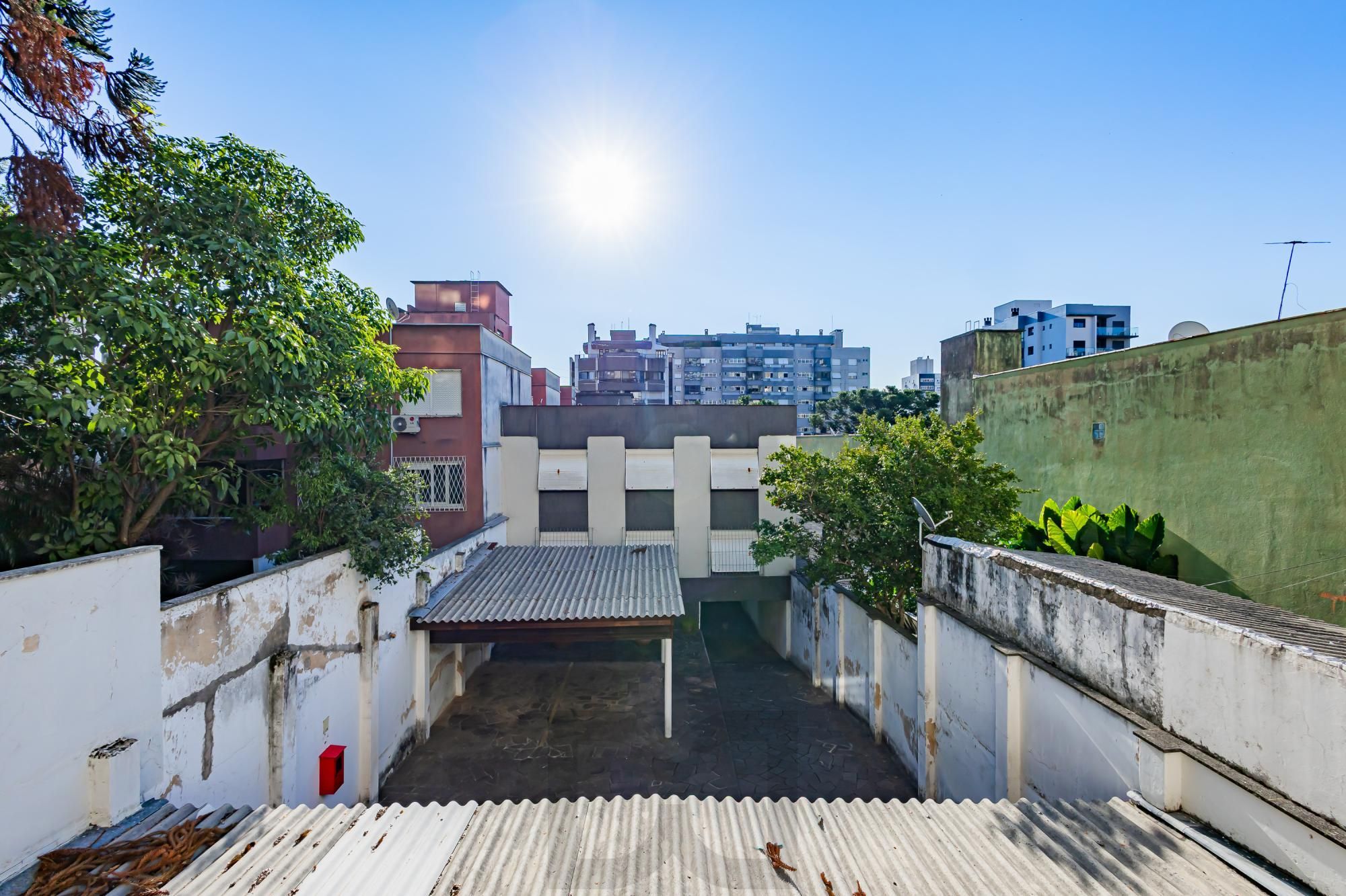 Apartamento de 2 Quartos com pátio no bairro Petrópolis — foto 8