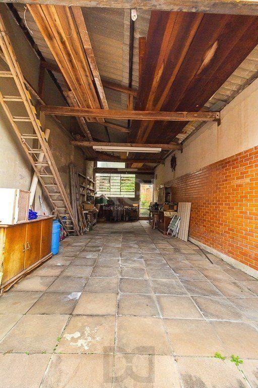 Casa para Venda - 350m², 3 dormitórios, sendo 2 suites, 5 vagas - Santo Antonio — foto 32