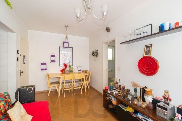 Apartamento com 2 quartos e 84m² no bairro Santo Antônio em Porto Alegre — foto 2